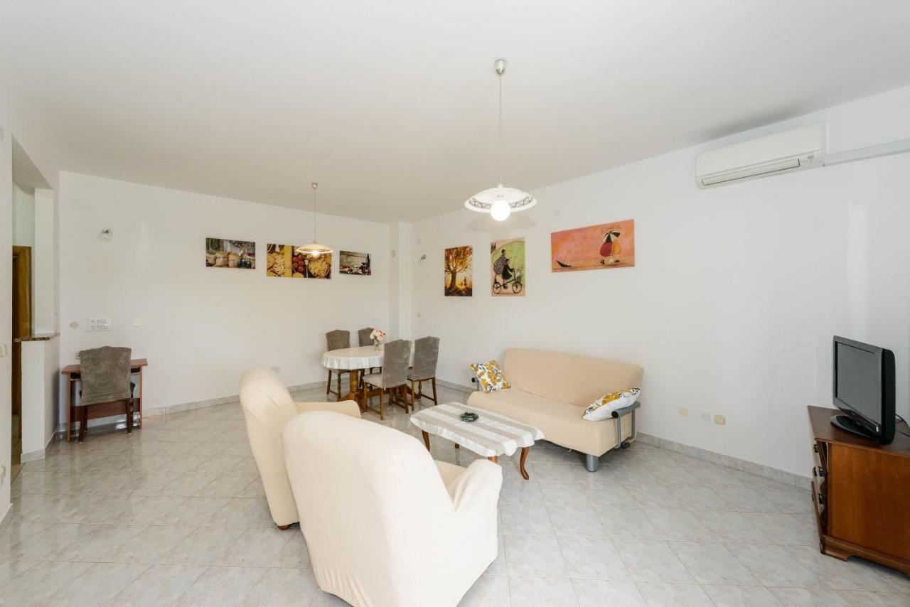 Apartments Milar Rovinj Exterior photo